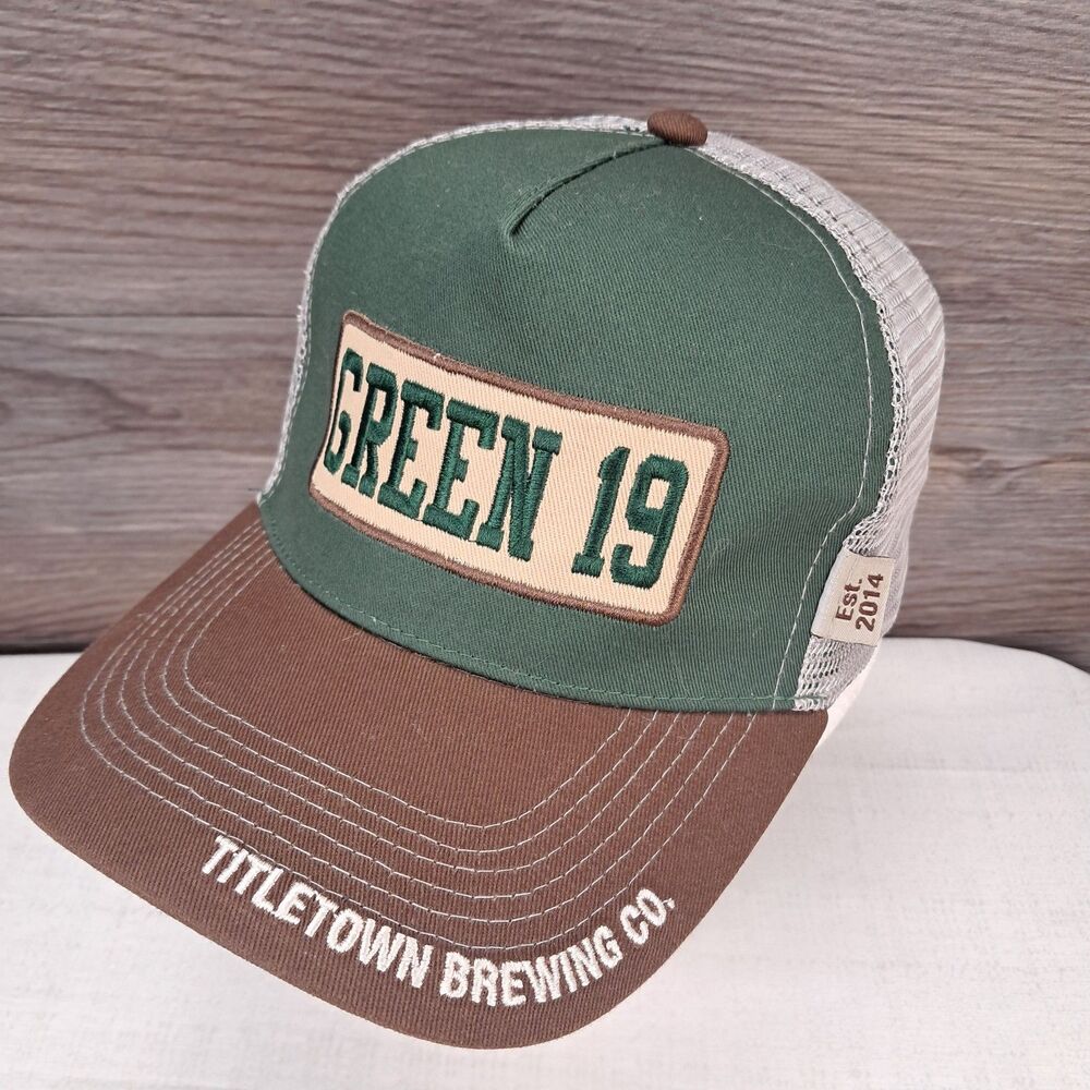 Titletown Brewing "Green 19" Men’s Snapback Baseball Cap Black Green Bay WI